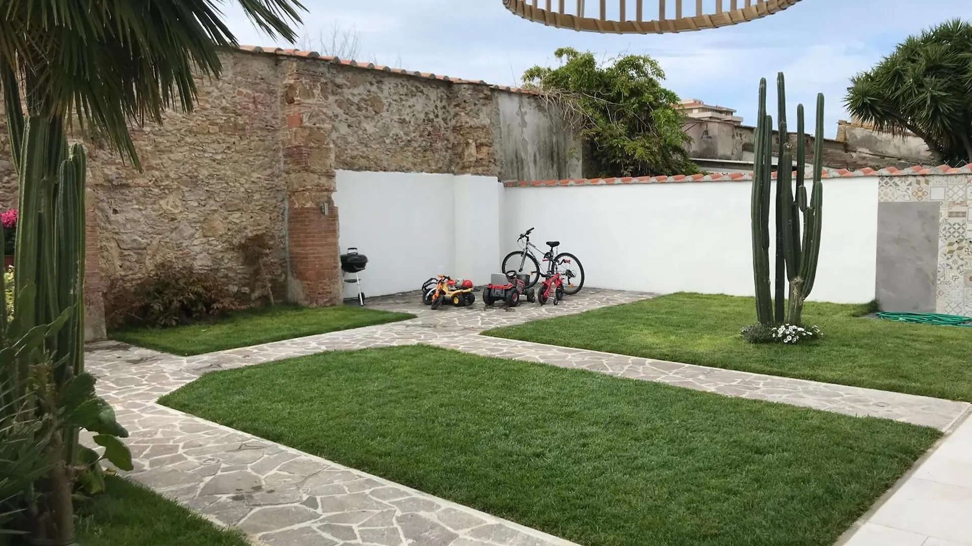 Apartment Ambrogiana Home Livorno
